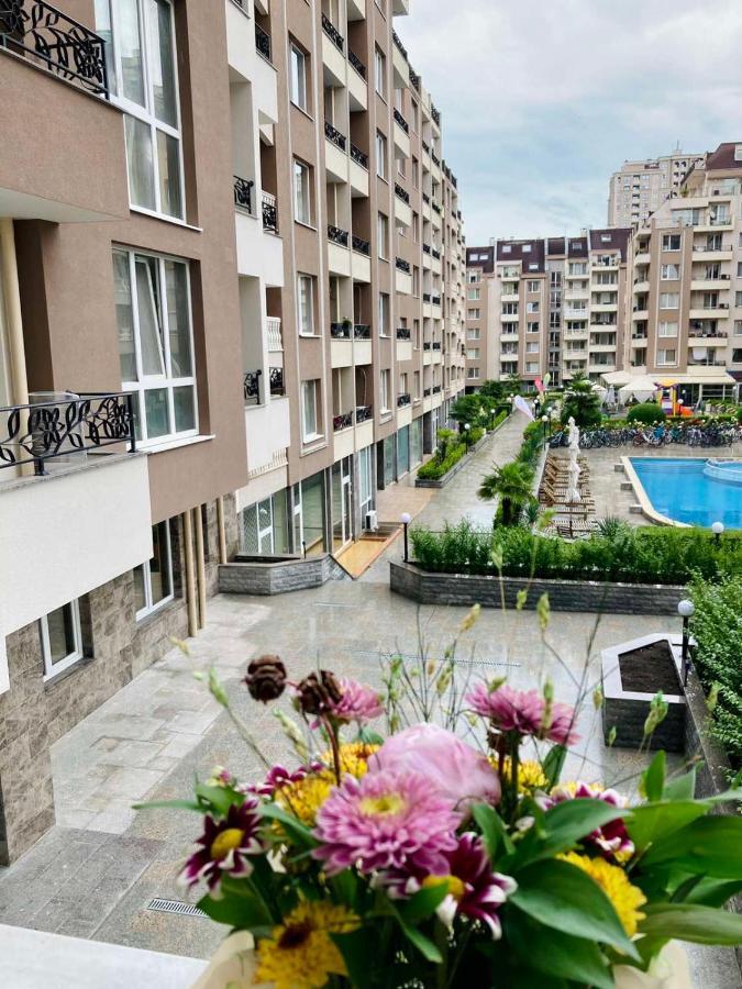 Pearl Apartments Burgasz Kültér fotó